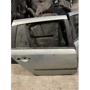 Renault Laguna station wagon sağ arka kapı