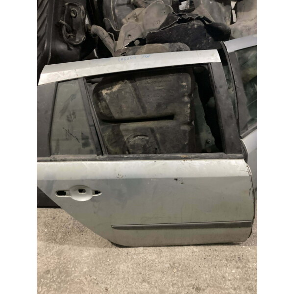 renault laguna station wagon sağ arka kapı