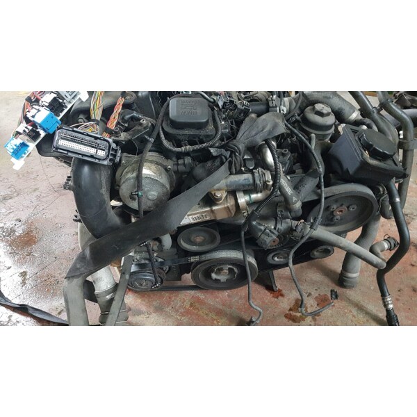 bmw n47 euro 4 komple motor  164 ps 7781211.06 180.000 km - görsel 2