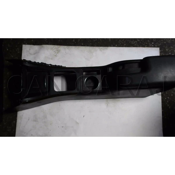 mercedes a169 a class b class kol dayama çıkma 1696800050