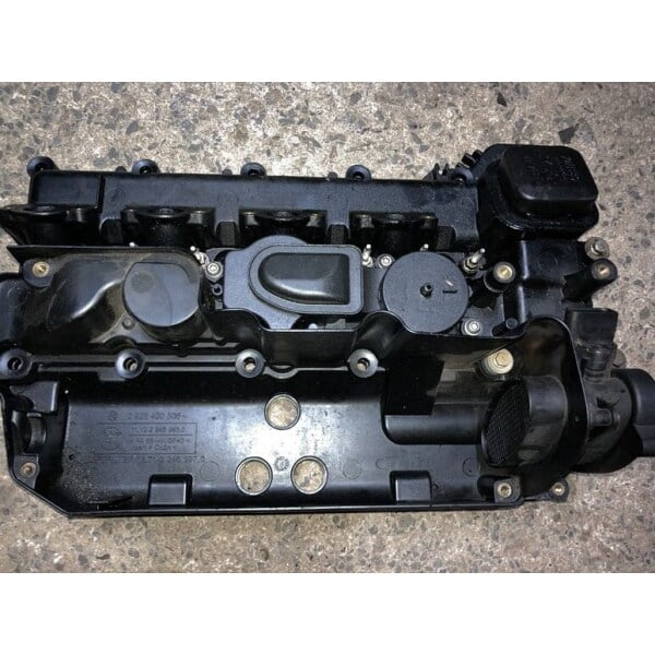 111222469930 bmw e46 2.0 külbütör kapağı