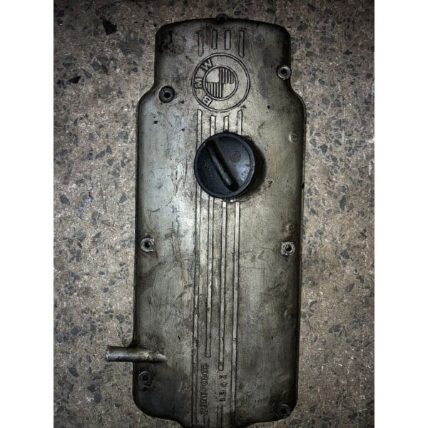11802600809 bmw m10 320i külbütör kapağı