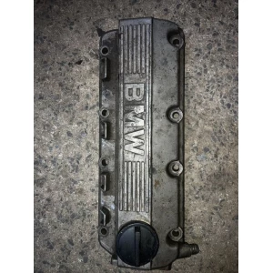 1734010 BMW E36 M40 Külbütör Kapağı