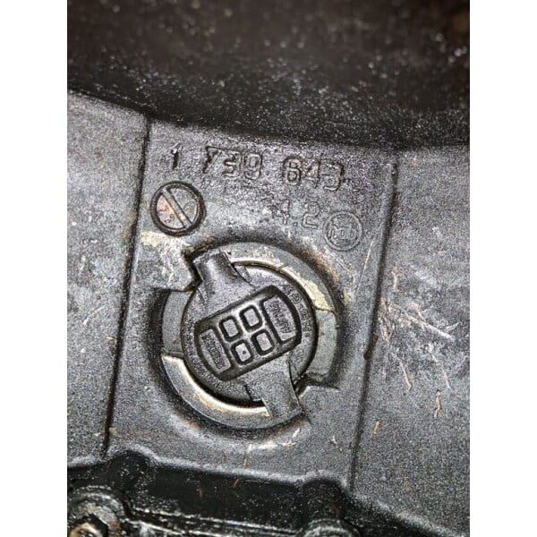1739643 bmw e36 e46 m43 1.9 külbütör kapağı - görsel 2