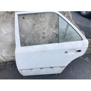 Mercedes W124 Sol Arka Kapı