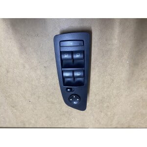 913206601 BMW 1 SERİSİ SOL CAM DÜĞMESİ