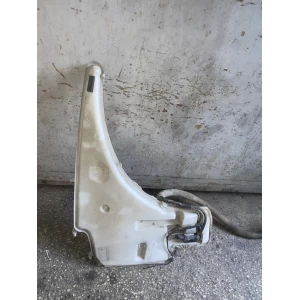 61677068996 BMW 1 Serisi e87 3 Serisi e90 Cam Su Deposu Orjinal Çıkma
